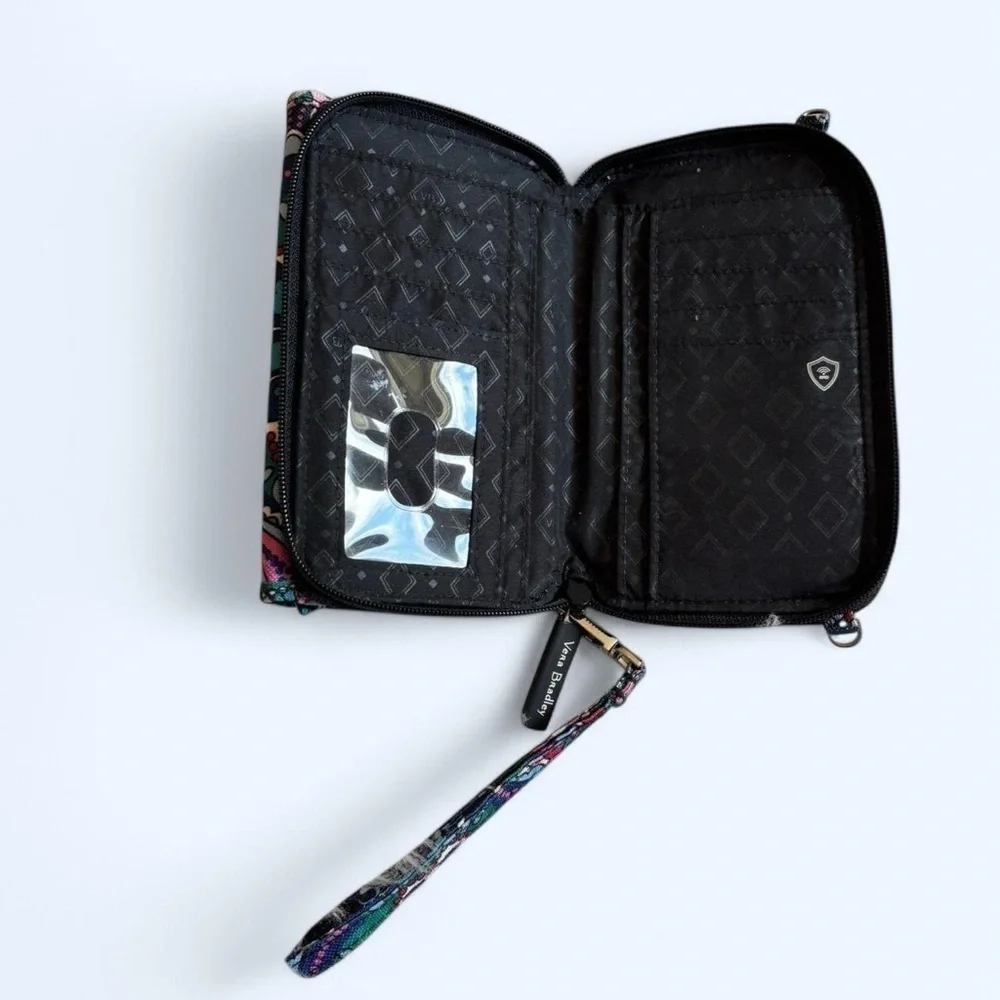 Vera Bradley RFID Tech Small Zip Wristlet Wallet Floral Paisley Clutch Blue